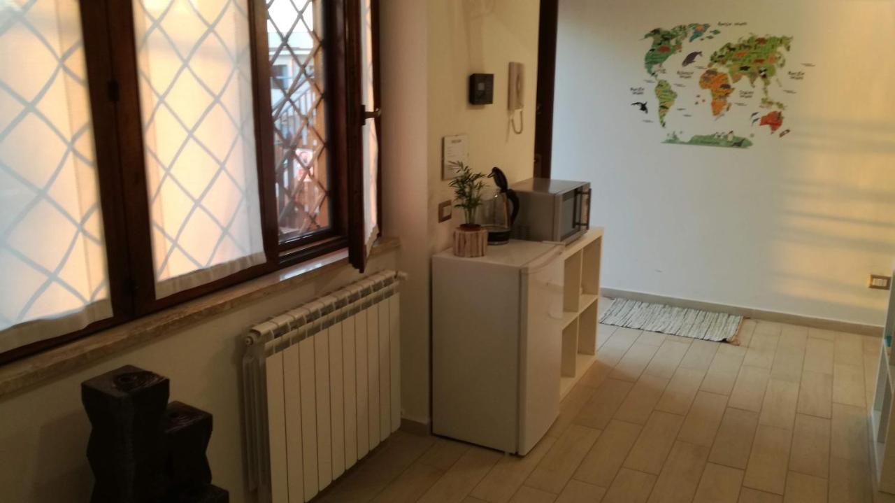 盆景住宿加早餐旅馆 菲乌米奇诺 外观 照片